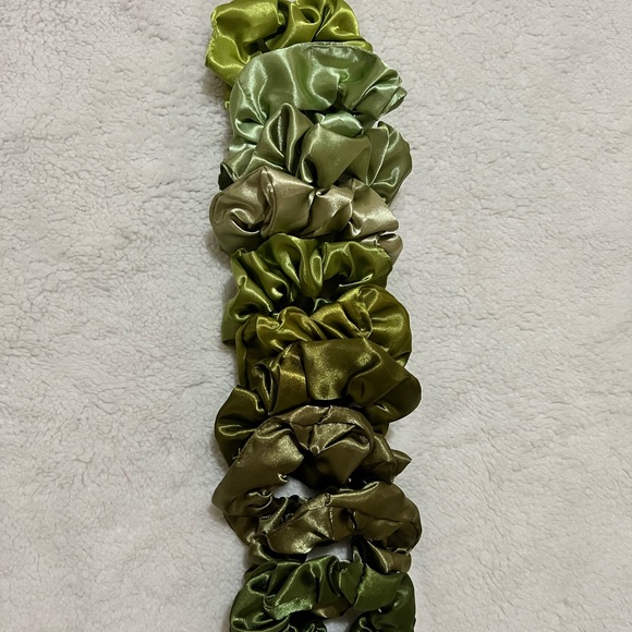 Colorful Scrunchies - Picture 7 of 15